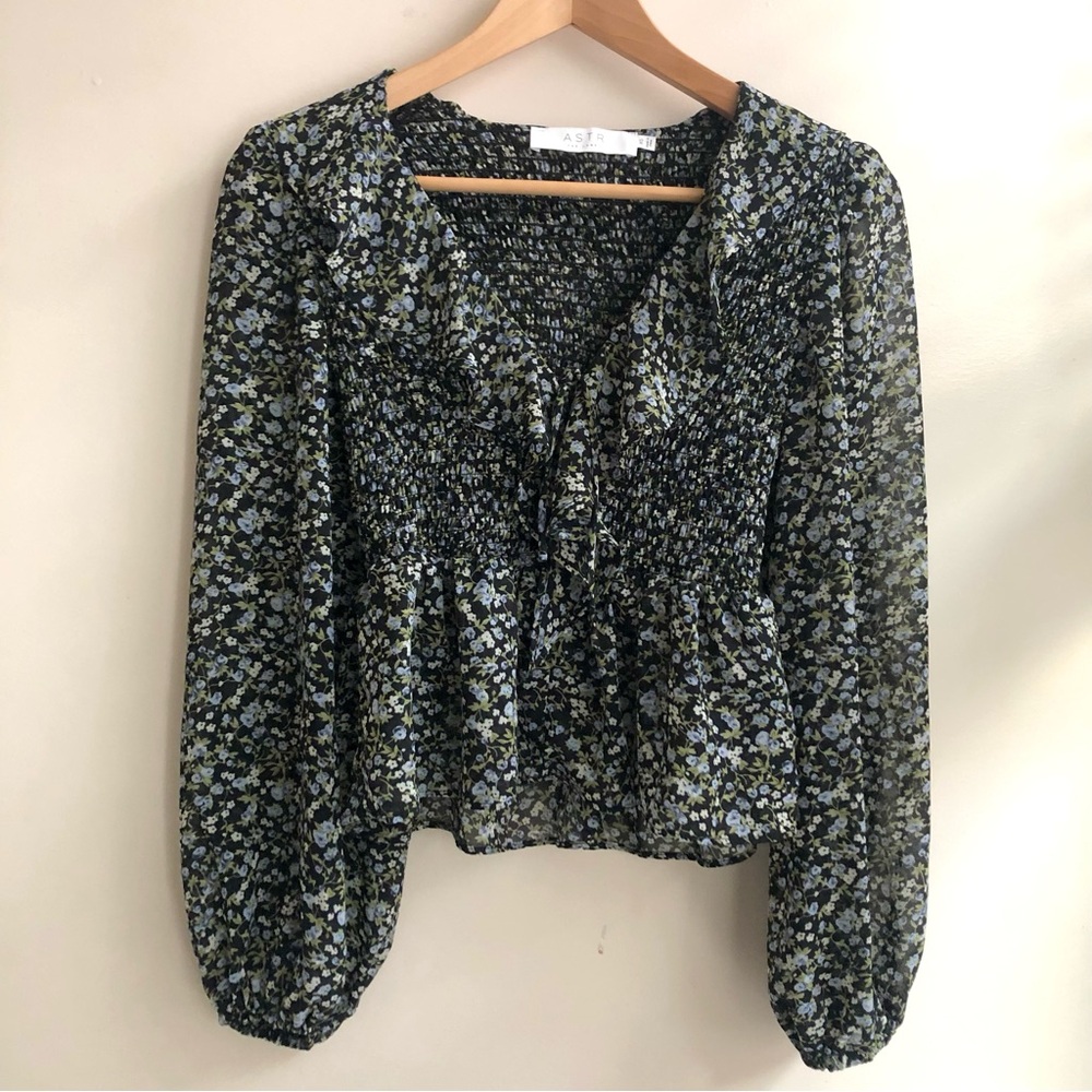ASTR Floral Ruffled Blouse Size XS